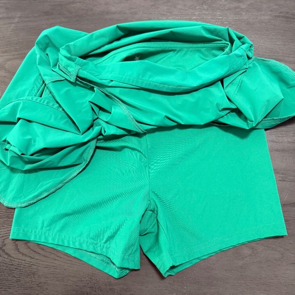 Spyder Active Women's Green Running Shorts Size S - Picture 3 of 6